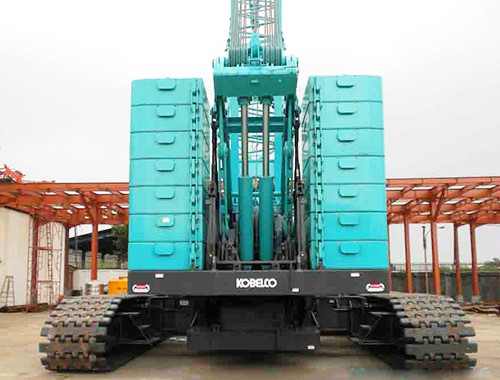 KOBELCO CKE 2500 (250 TON) copy 2