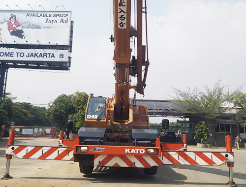 KATO KR65H (65 TON) copy 5